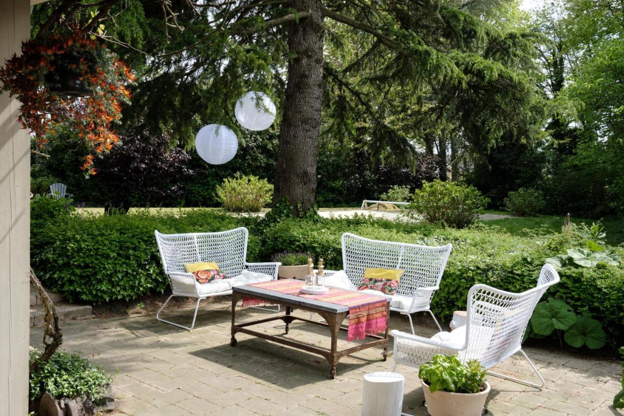 Bed and Breakfast Het Opgemaakte Bed Haps Exterior foto
